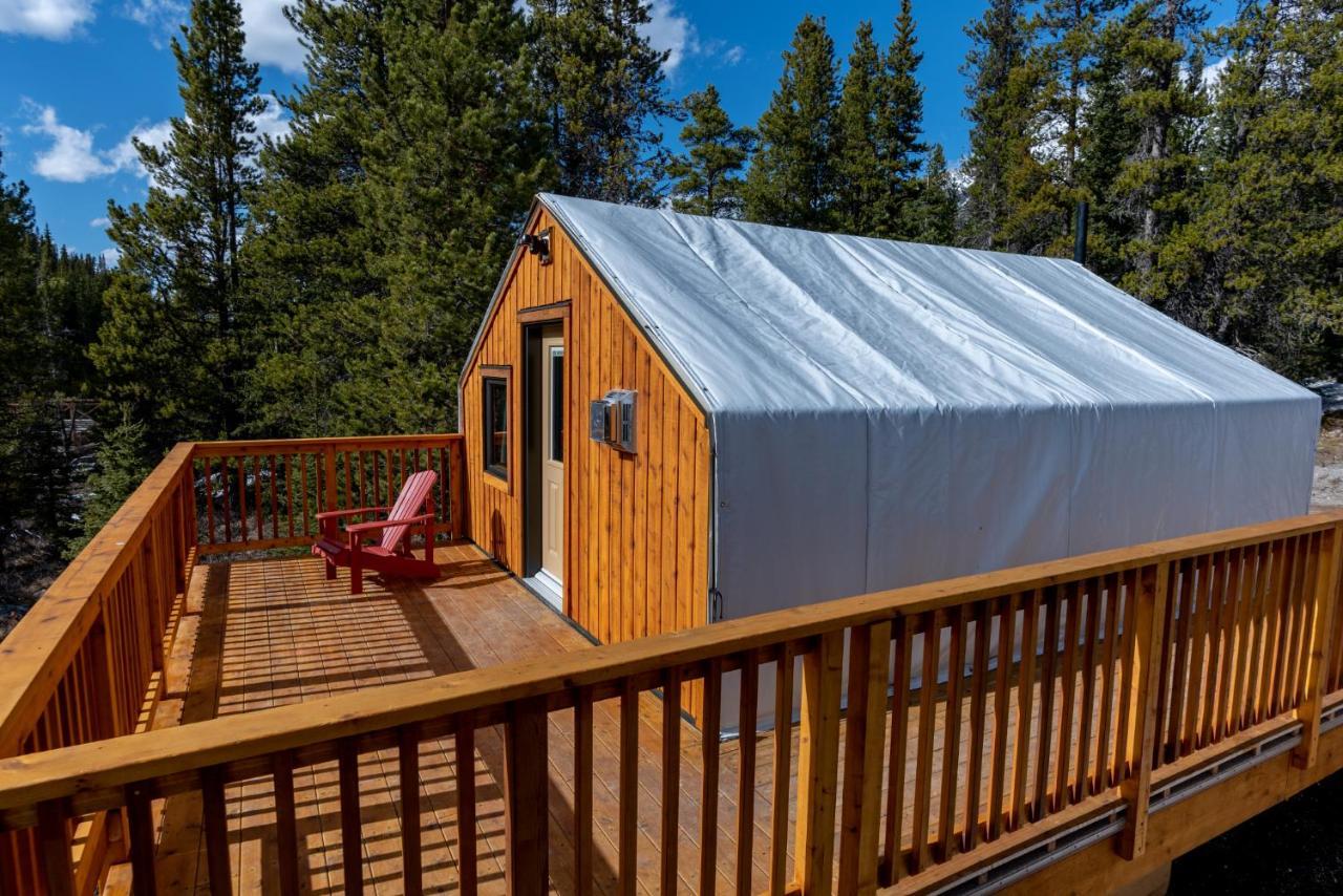 Mount Engadine Lodge Кананаскис-Вилледж Экстерьер фото