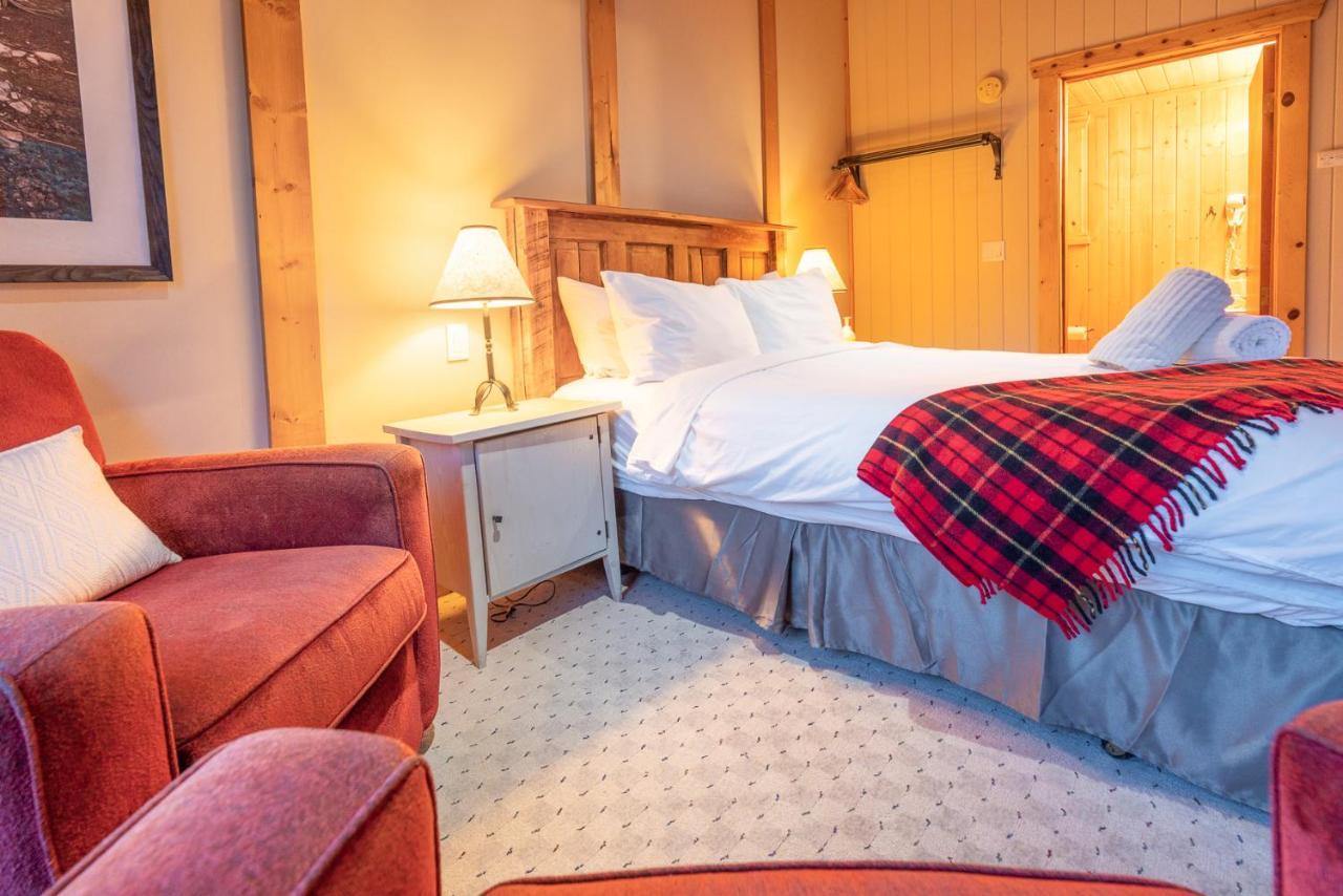 Mount Engadine Lodge Кананаскис-Вилледж Экстерьер фото
